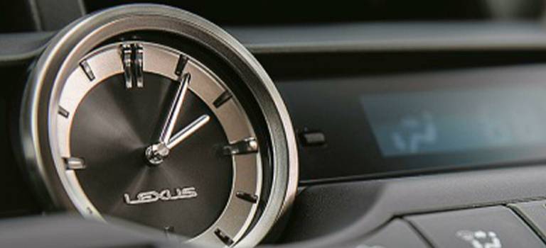 Время в пути: история бортовых часов Lexus