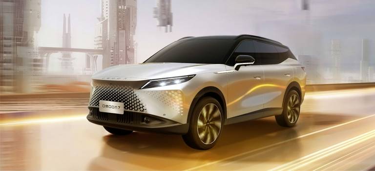 OMODA C7 — стильный кроссовер опережающий время.