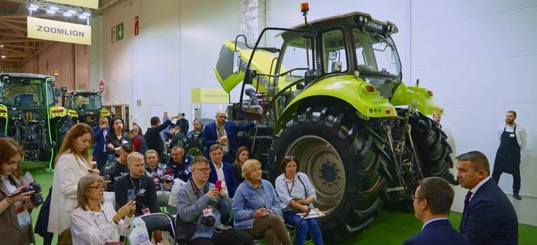 Почти четверть китайских тракторов, купленных аграриями России в 2023 году — техника Zoomlion