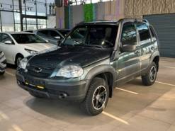 Chevrolet Niva 2017 г. (зеленый)