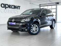 Volkswagen Touareg 2014 г. (черный)