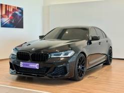 BMW 5 серии 2017 г. (черный)