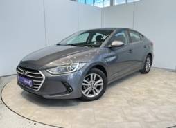 Hyundai Elantra 2018 г. (серый)