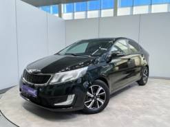 Kia Rio 2015 г. (черный)