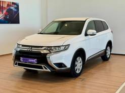 Mitsubishi Outlander 2019 г. (белый)