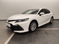 Toyota Camry 2021 г. (белый)