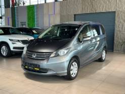 Honda Freed 2010 г. (серый)