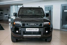 Toyota Land Cruiser Prado 2.4 (278 л.с.) 4WD Престиж+