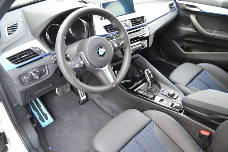 BMW X2 2.0 AT (192 л.с.) 4WD xDrive20i Base
