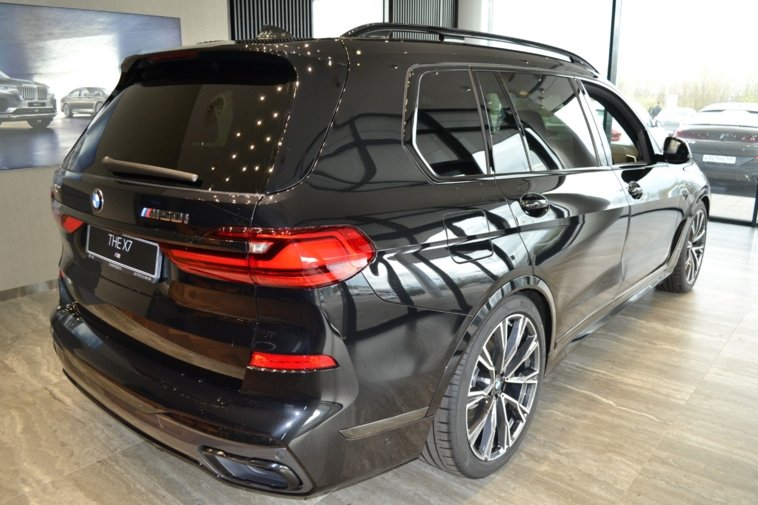 BMW X7 M50i M50i Base