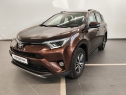 Toyota RAV4 2017 г. (коричневый)