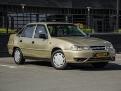 Daewoo Nexia 2010 г. (бежевый)