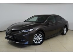 Toyota Camry 2021 г. (коричневый)