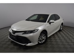 Toyota Camry 2020 г. (белый)