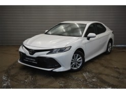 Toyota Camry 2019 г. (желтый)