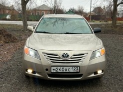 Toyota Camry 2007 г. (бежевый)