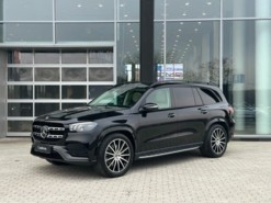Mercedes-Benz GLS 2023 г. (черный)
