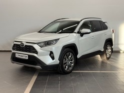 Toyota RAV4 2022 г. (белый)