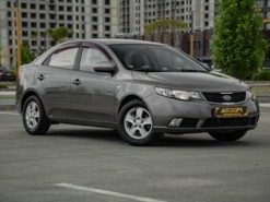 Kia Forte 2009 г. (серый)