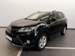 Toyota RAV4 2014 г. (черный)